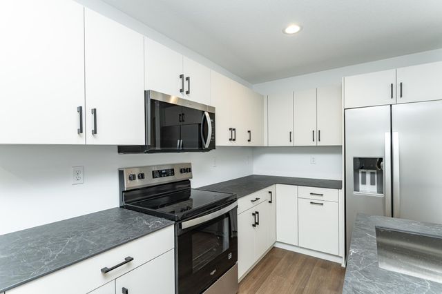 1105 Century Village Lane NE, Rochester, MN 55906