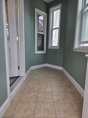 8 Tacoma 1, Lynn, AE 09105