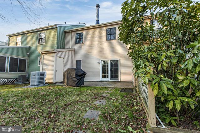 17 FAWNHOLLOW CT, Medford, NJ 08055