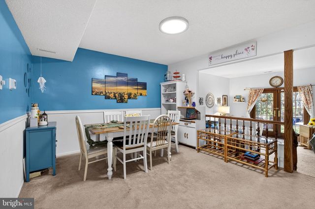 17 FAWNHOLLOW CT, Medford, NJ 08055