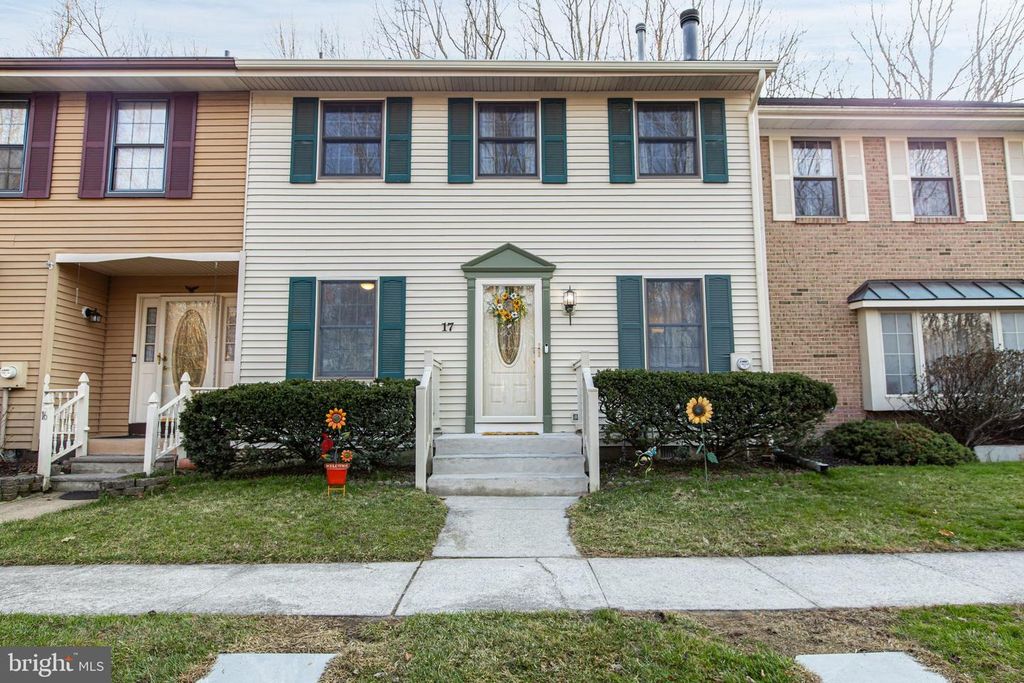 17 FAWNHOLLOW CT, Medford, NJ 08055