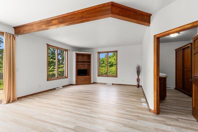 231 BOSWORTH LANE, Neenah, WI 54956