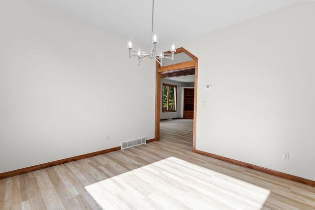 231 BOSWORTH LANE, Neenah, WI 54956