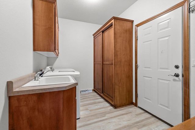 231 BOSWORTH LANE, Neenah, WI 54956