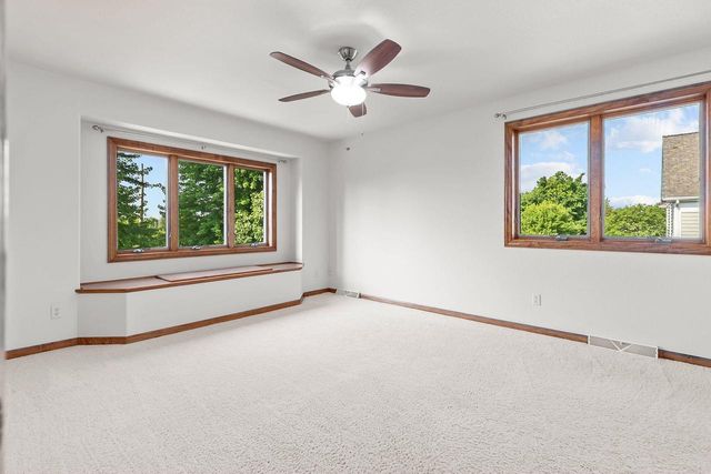 231 BOSWORTH LANE, Neenah, WI 54956