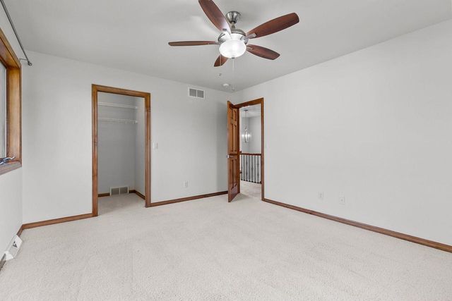 231 BOSWORTH LANE, Neenah, WI 54956