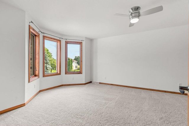 231 BOSWORTH LANE, Neenah, WI 54956