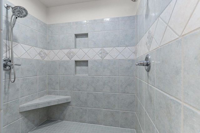 231 BOSWORTH LANE, Neenah, WI 54956