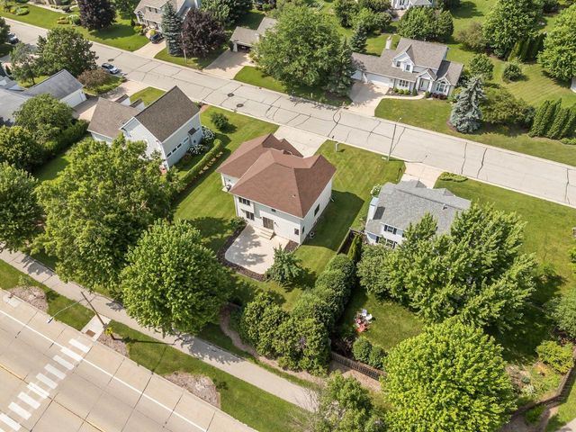 231 BOSWORTH LANE, Neenah, WI 54956