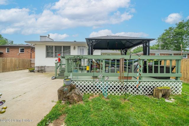 7505 Jamaica Dr, Louisville, KY 40214