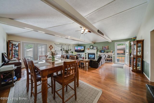 7505 Jamaica Dr, Louisville, KY 40214