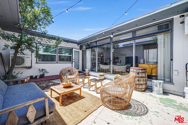 1610 E Carson Street, Long Beach, CA 90807