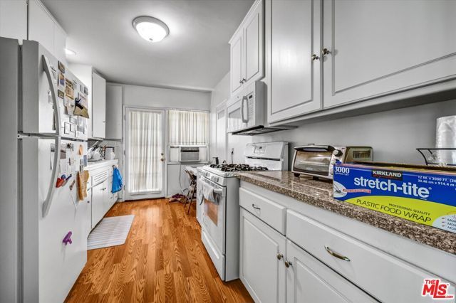 1610 E Carson Street, Long Beach, CA 90807