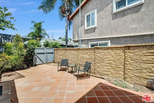 1610 E Carson Street, Long Beach, CA 90807