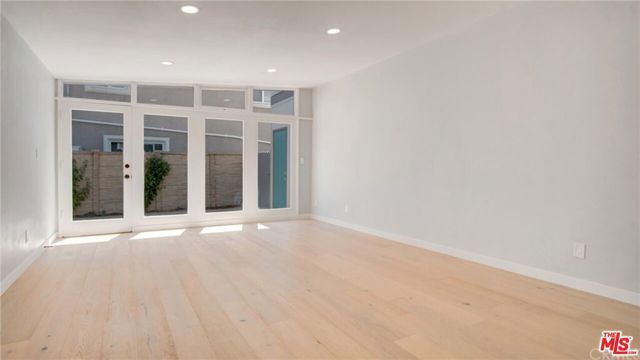 1610 E Carson Street, Long Beach, CA 90807