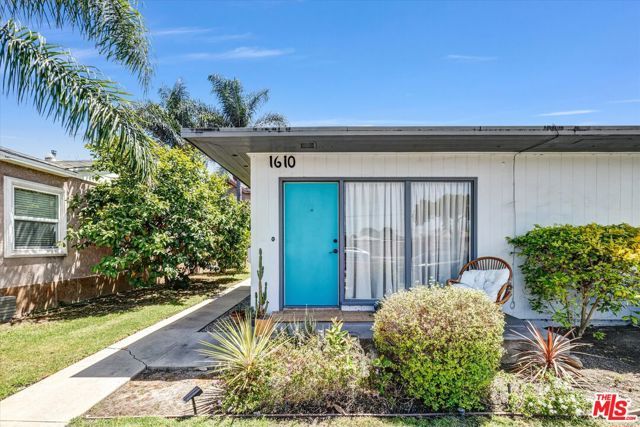 1610 E Carson Street, Long Beach, CA 90807