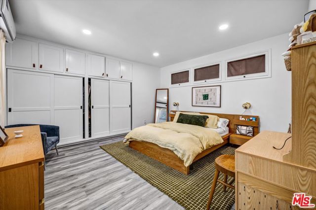 1610 E Carson Street, Long Beach, CA 90807