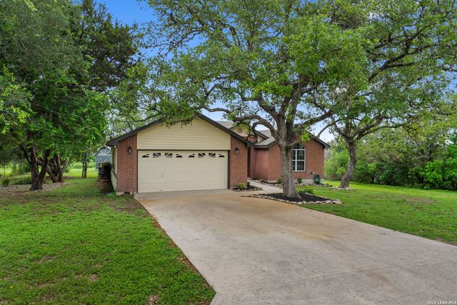 126 Hunter Ridge Rd, San Marcos, TX 78666
