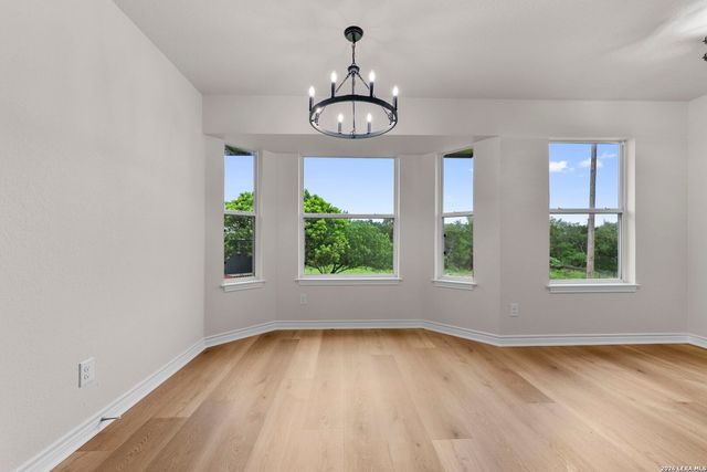 126 Hunter Ridge Rd, San Marcos, TX 78666