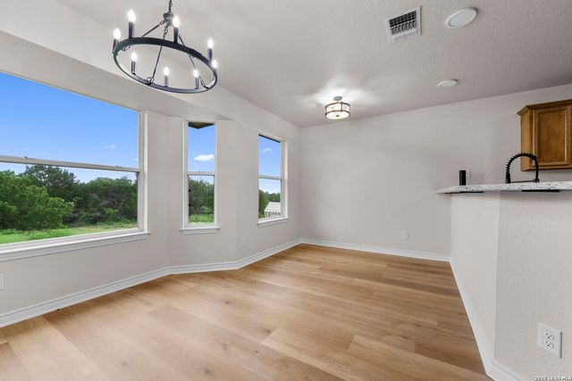 126 Hunter Ridge Rd, San Marcos, TX 78666