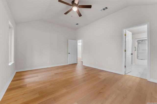 126 Hunter Ridge Rd, San Marcos, TX 78666