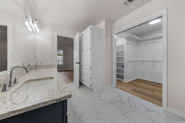 126 Hunter Ridge Rd, San Marcos, TX 78666