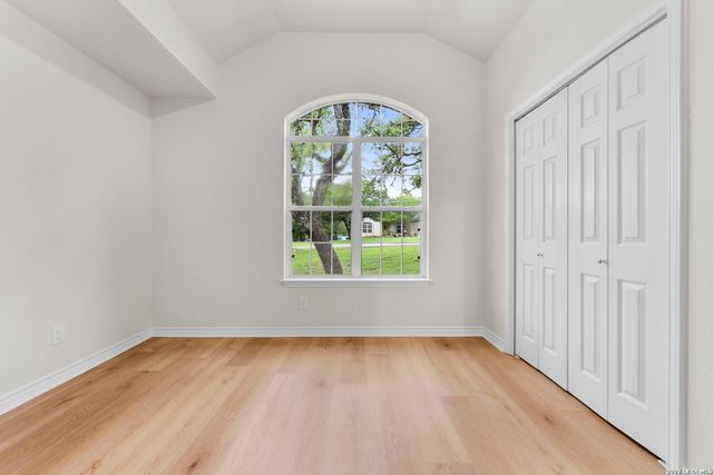 126 Hunter Ridge Rd, San Marcos, TX 78666