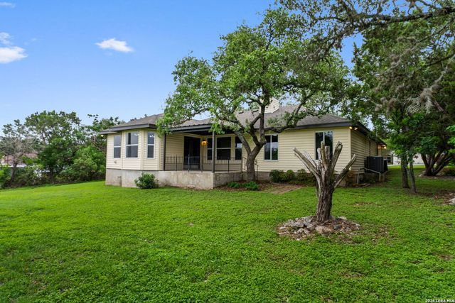 126 Hunter Ridge Rd, San Marcos, TX 78666