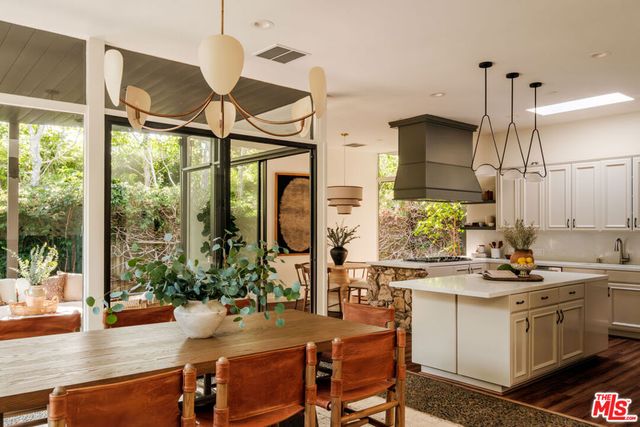 1151 Angelo Drive, Beverly Hills, CA 90210