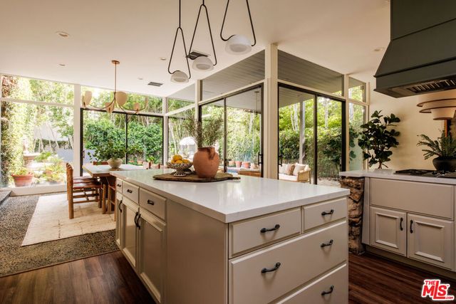 1151 Angelo Drive, Beverly Hills, CA 90210
