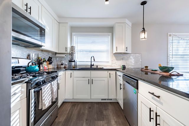 9445 White Oak Avenue, St. John, IN 46373