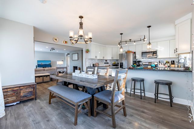 9445 White Oak Avenue, St. John, IN 46373