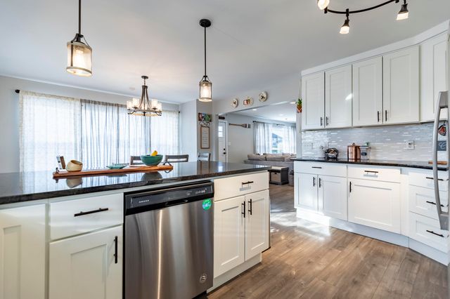 9445 White Oak Avenue, St. John, IN 46373