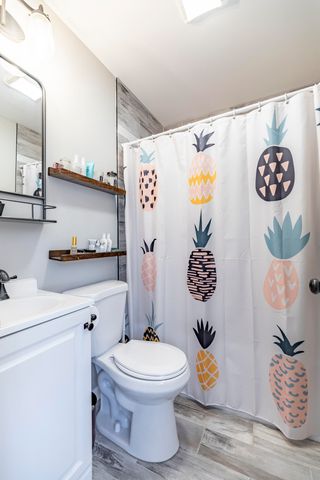 9445 White Oak Avenue, St. John, IN 46373