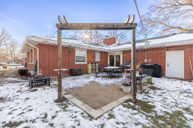 9445 White Oak Avenue, St. John, IN 46373