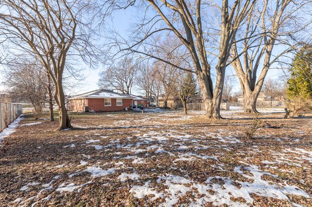 9445 White Oak Avenue, St. John, IN 46373