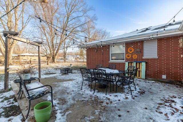 9445 White Oak Avenue, St. John, IN 46373