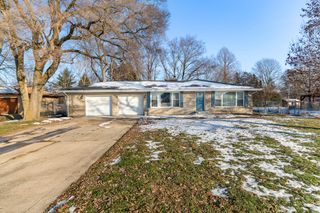 9445 White Oak Avenue, St. John, IN 46373