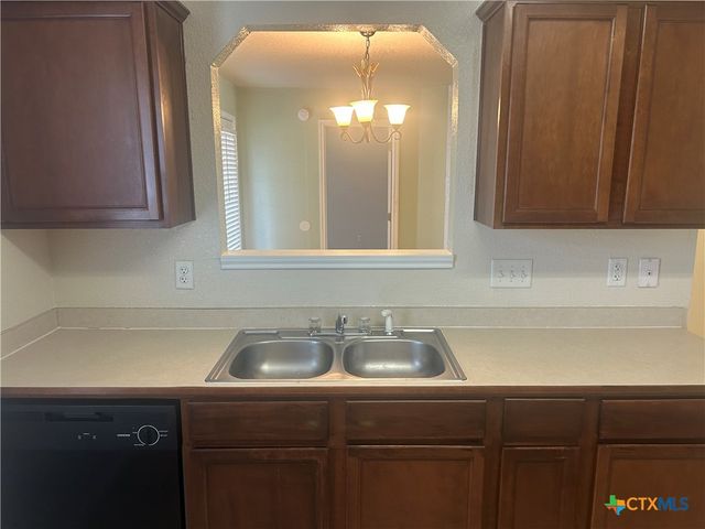 1305 Copper Creek Drive, Killeen, TX 76549