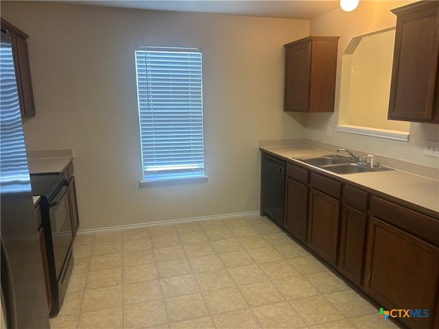 1305 Copper Creek Drive, Killeen, TX 76549