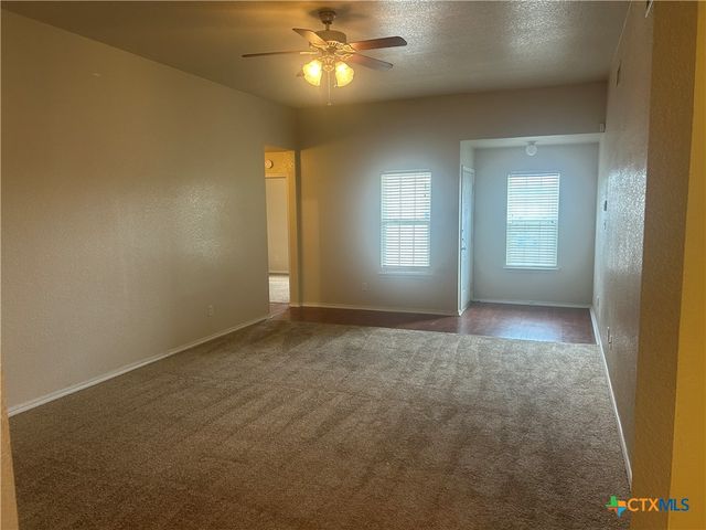 1305 Copper Creek Drive, Killeen, TX 76549