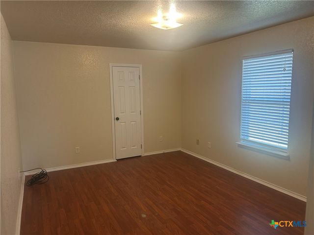 1305 Copper Creek Drive, Killeen, TX 76549