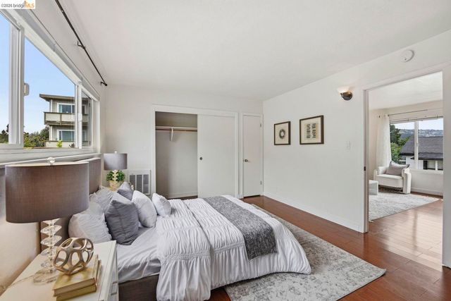 2450 Palmetto ST 4, Oakland, CA 94602