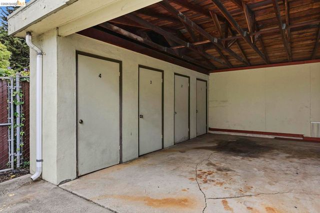 2450 Palmetto ST 4, Oakland, CA 94602