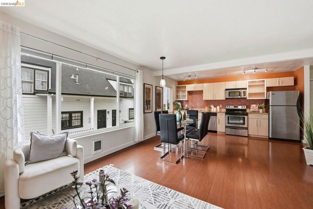 2450 Palmetto ST 4, Oakland, CA 94602