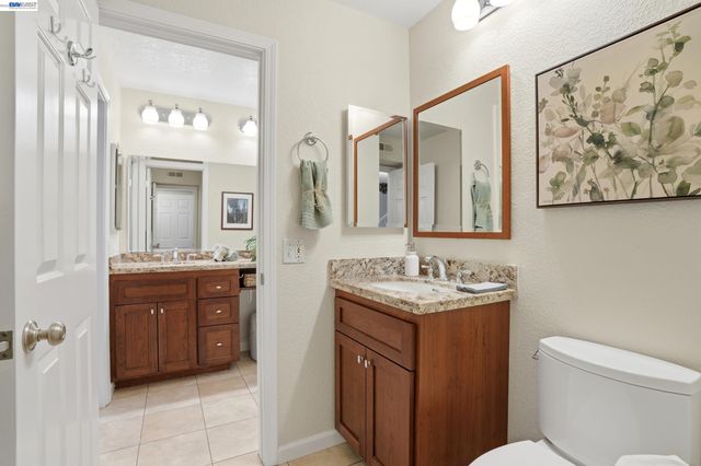 1825 Crestline Rd, Pleasanton, CA 94566