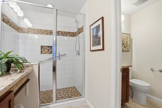 1825 Crestline Rd, Pleasanton, CA 94566