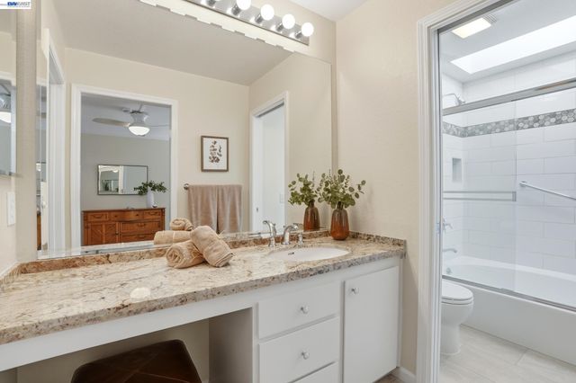 1825 Crestline Rd, Pleasanton, CA 94566