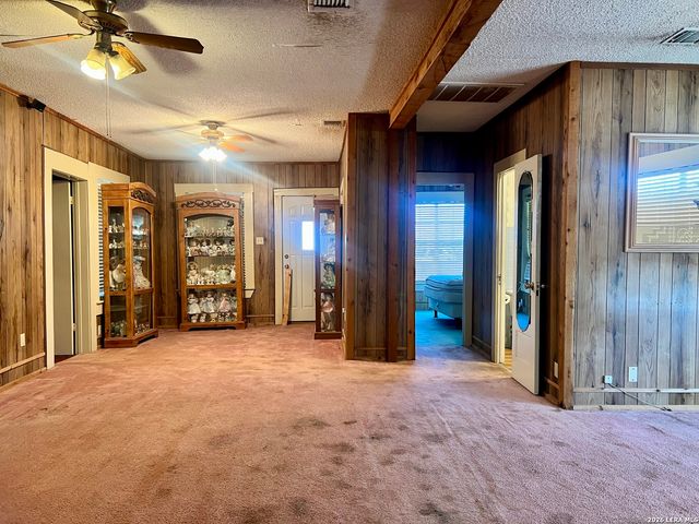 413 4th, Poteet, TX 78065