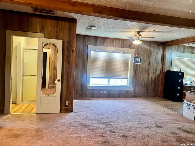 413 4th, Poteet, TX 78065